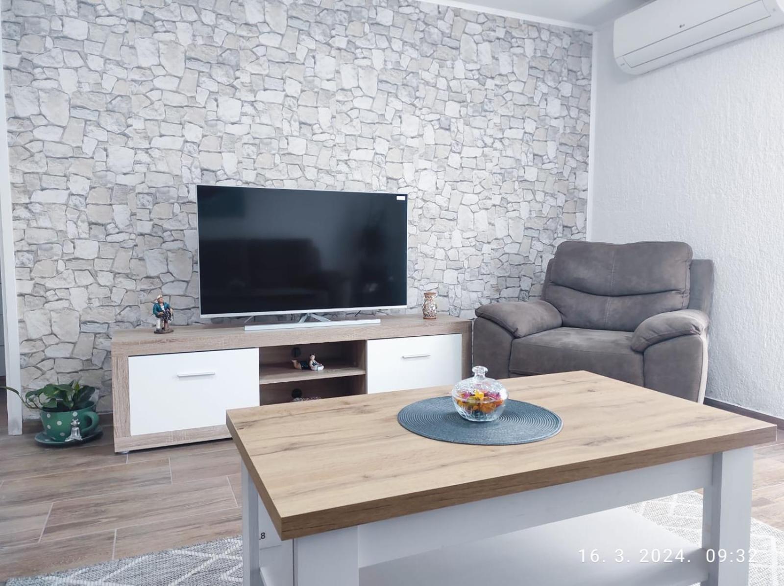 Apartman Jenny-Porec Kosinozici エクステリア 写真