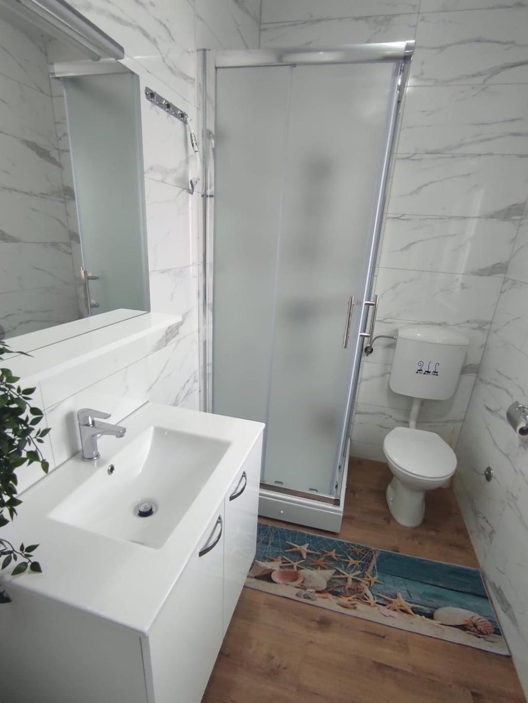 Apartman Jenny-Porec Kosinozici エクステリア 写真