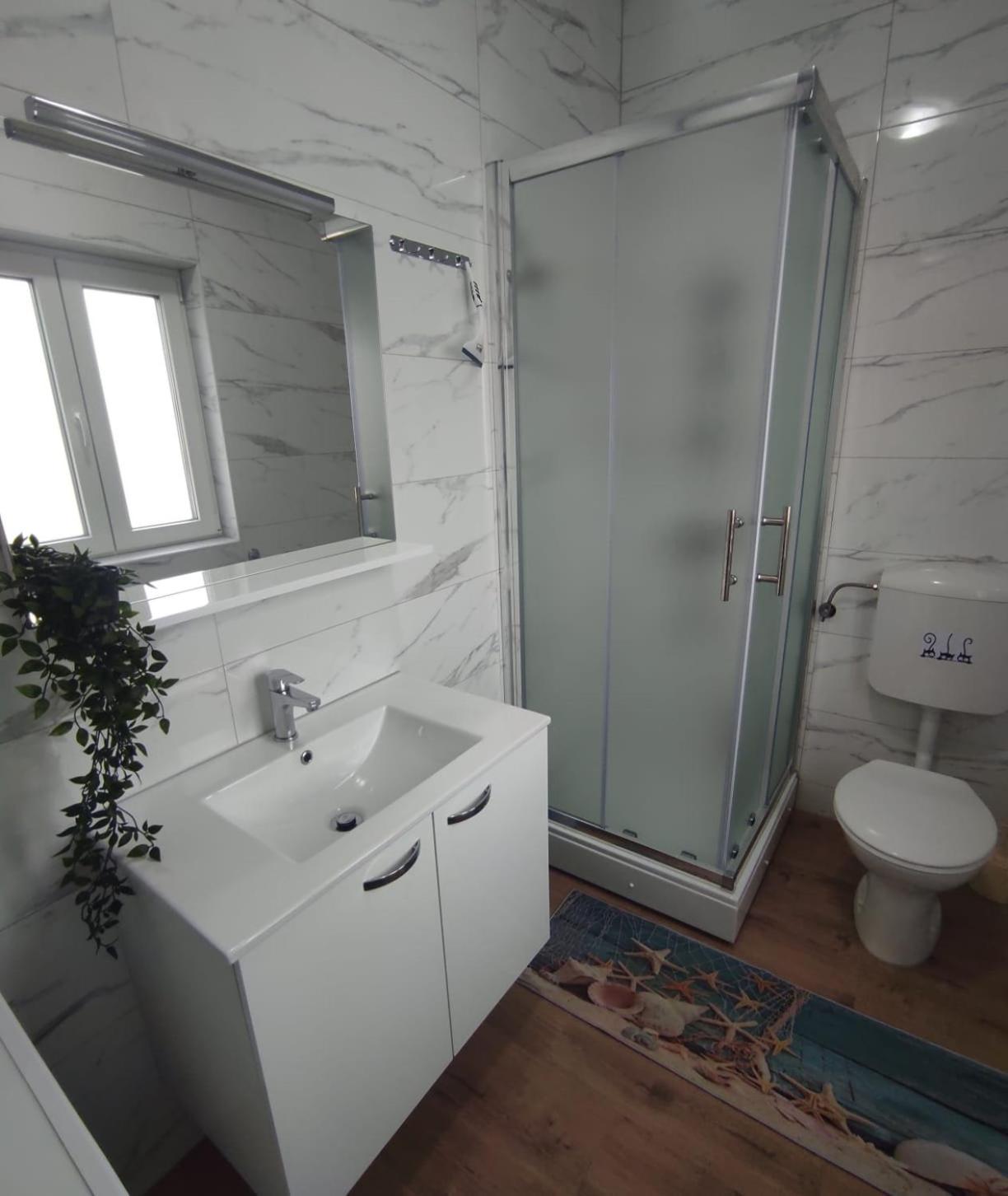 Apartman Jenny-Porec Kosinozici エクステリア 写真