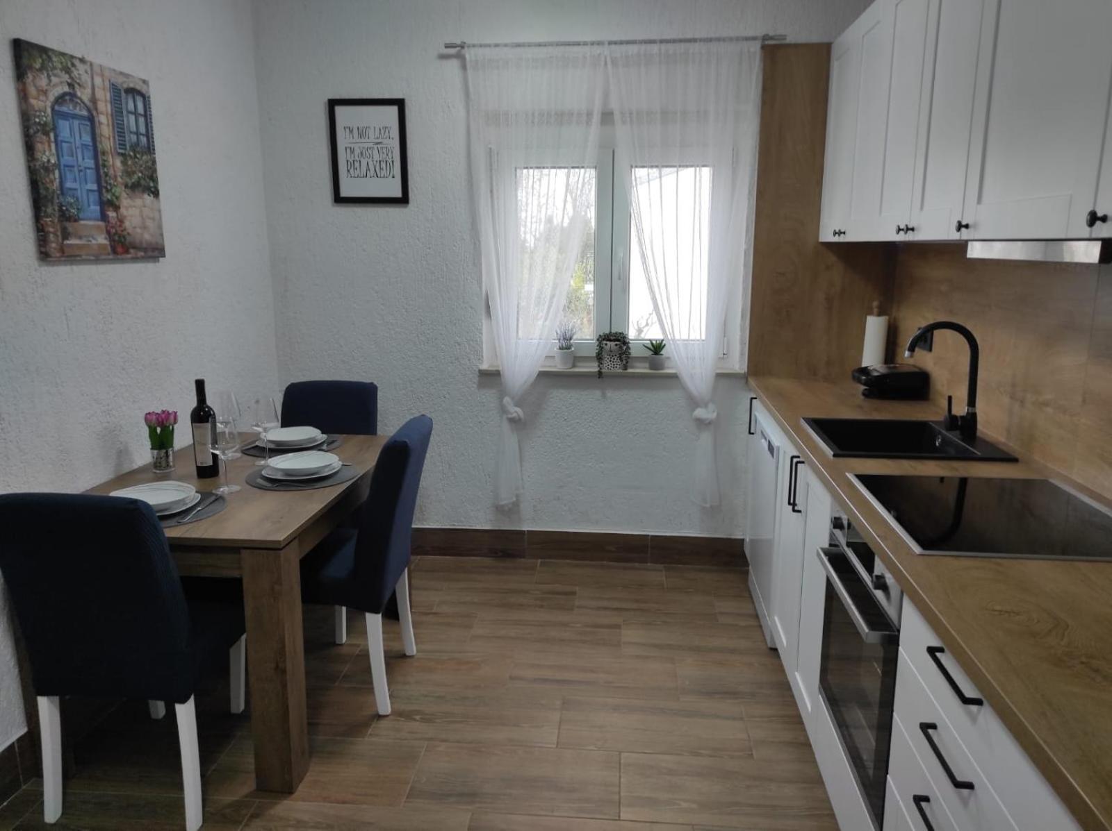 Apartman Jenny-Porec Kosinozici エクステリア 写真